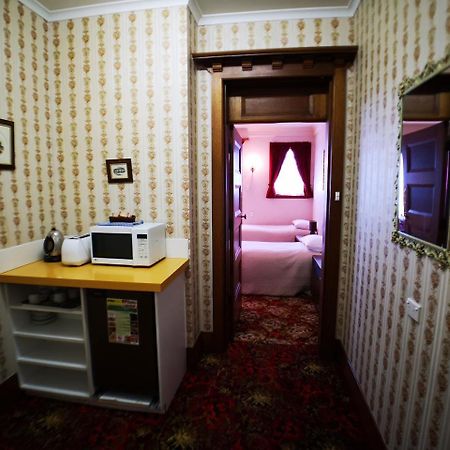 Motel Mayfair On Cavell Хобарт Экстерьер фото