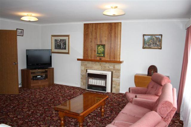 Motel Mayfair On Cavell Хобарт Экстерьер фото